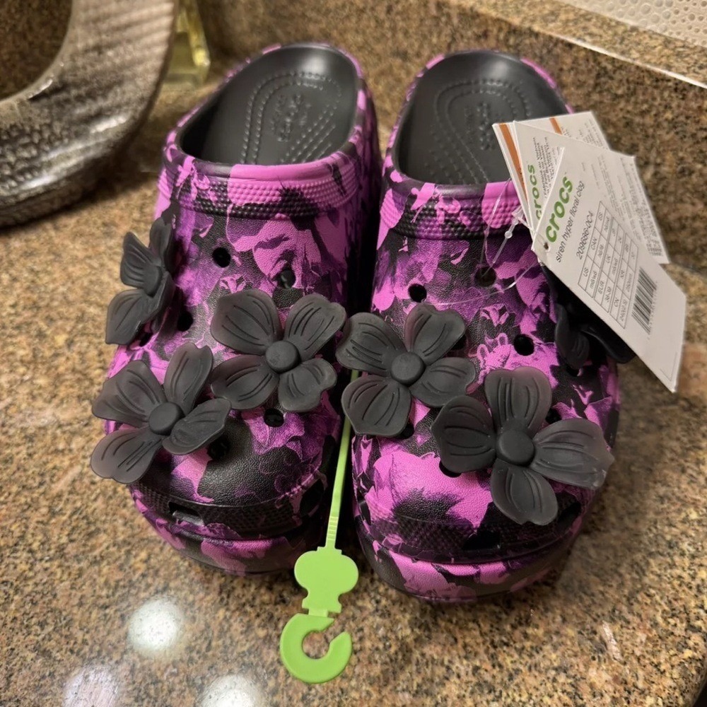 CROCS Purple Camouflage Foam Clogs Size 8